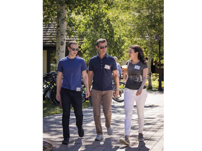 Why Is Leehom Hanging Out With Mark Zuckerberg & Tim Cook?