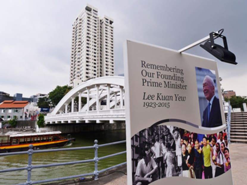 A tribute to Mr Lee Kuan Yew by the Singapore River. Mr Lee saw the need to clean up the Singapore River in 1977. Photo: Robin Choo