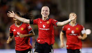 Sandberg scores stunner as Man United grab 1-1 WSL draw with Chelsea