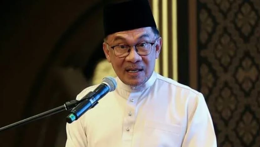 PM Anwar dedah 'diberi mandat' pimpin negara dengan hutang lebih RM1 trilion PM Anwar dedah 'diberi mandat' pimpin negara dengan hutang lebih RM1 trilion