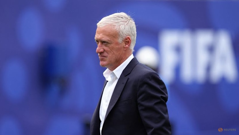 France coach Deschamps returns to World Cup after death of his mother