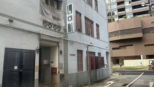 女游客遭性骚扰 旅舍：已解雇涉事员工 将让男员工戴摄像机