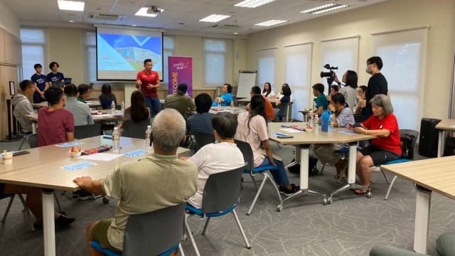 麟记青年联系网办职业培训班 助低收入家庭加强求职能力