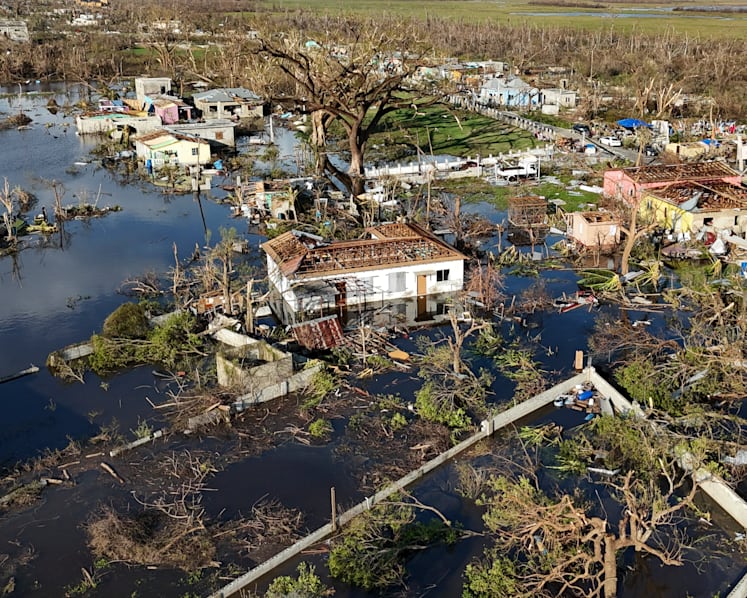 Hurricane Melissa leaves 49 dead in Caribbean, churns north