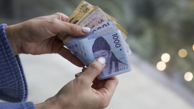 戒严引发政治危机 本地分析师：韩元料续疲弱