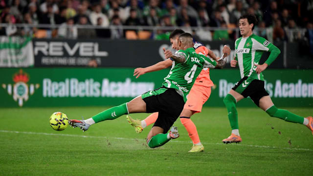 西甲：巴塞罗那5比3打败贝迪斯