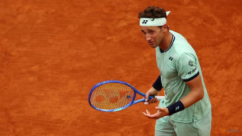 De Minaur calls for shorter season, Ruud bemoans rankings 'rat race'