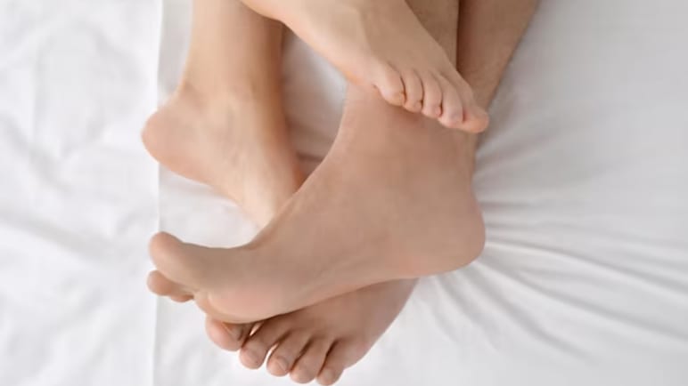Seks saat menstruasi bukan cuma soal 'berantakan', ini manfaat dan risikonya menurut dokter