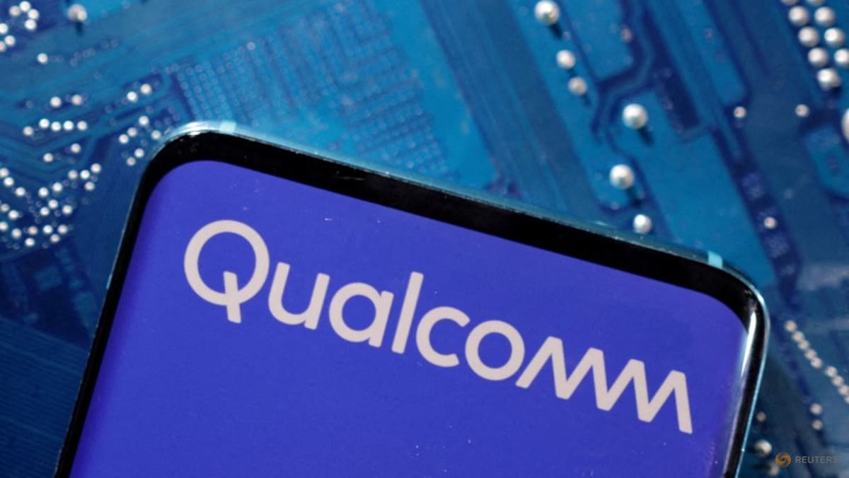 Qualcomm sales beat estimates, shares drop after licensing forecast - CNA