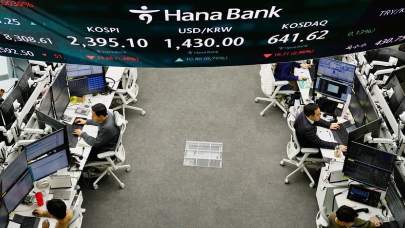 South Korea regulator asks banks to adjust FX loans to help stabilise market