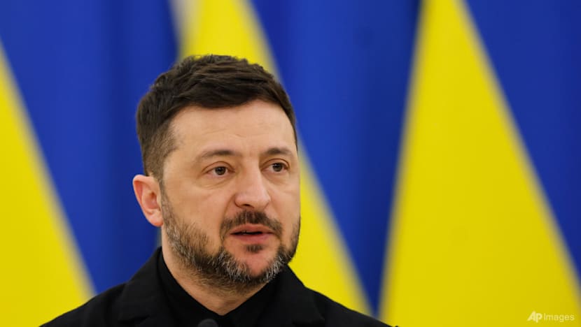 Ukraine war talks delayed to Wednesday, Zelenskyy says