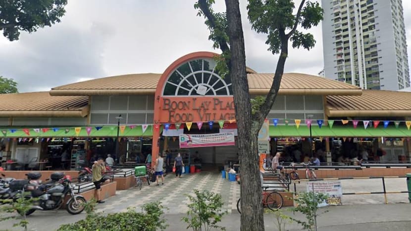 Potential Zika transmission at Boon Lay Place after one case reported, persistent virus signals found in area Potential Zika transmission at Boon Lay Place after one case reported, persistent virus signals found in area
