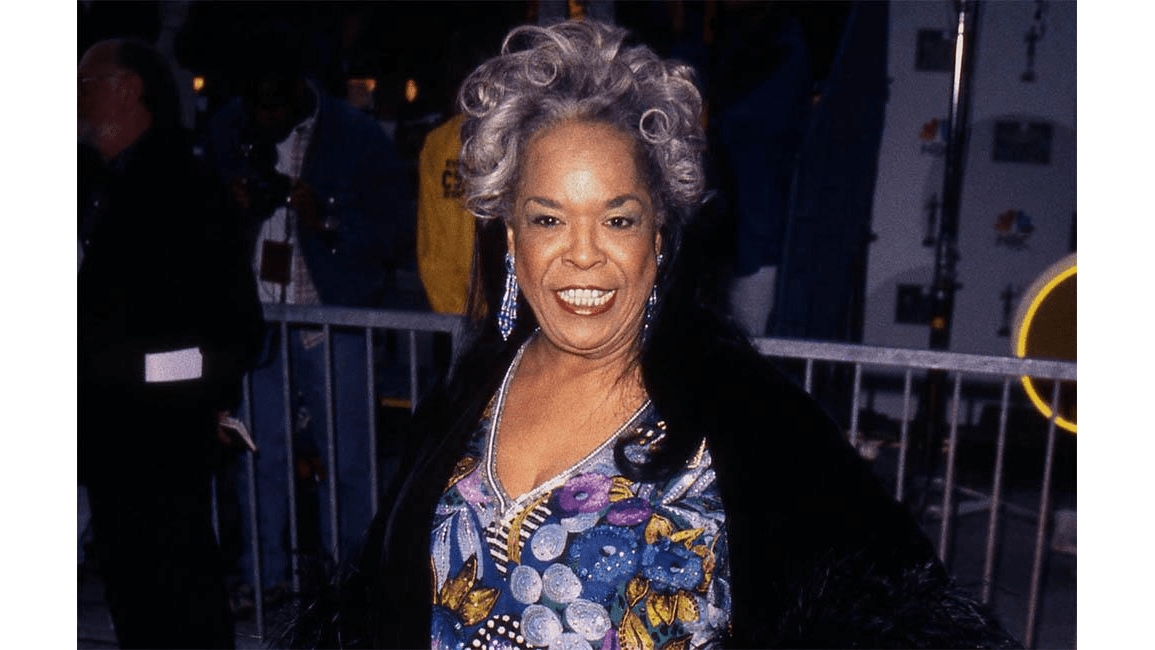 Della Reese dies aged 86 - 8days
