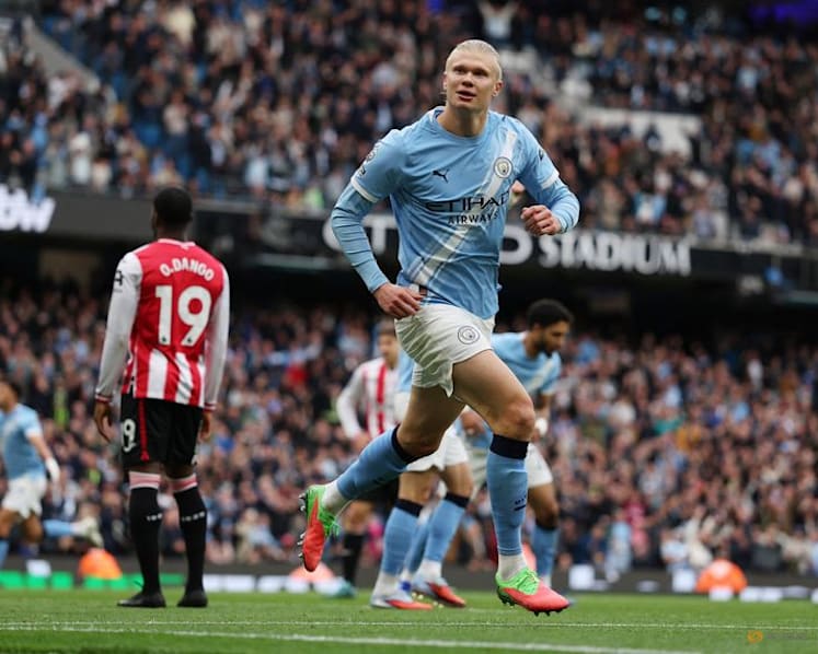 Man City stay in title hunt, Liverpool held, Bournemouth eye Europe