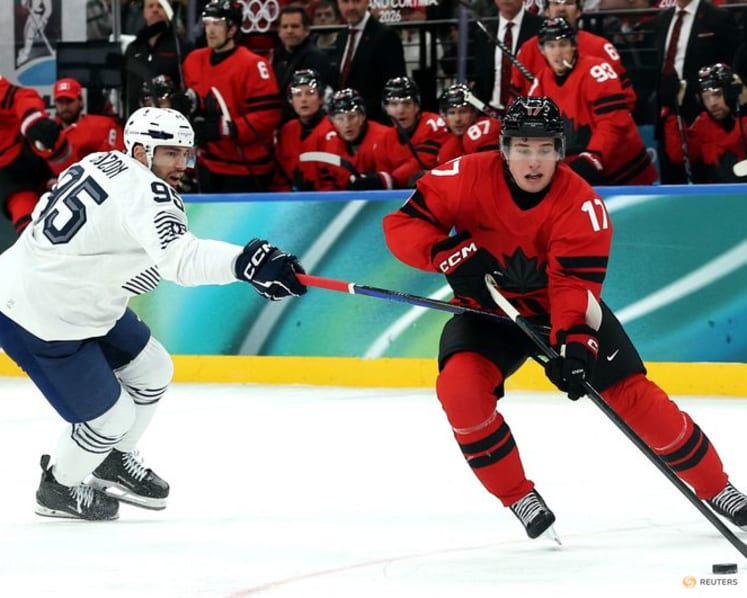 Ice hockey-Canada wallop France to close group stage