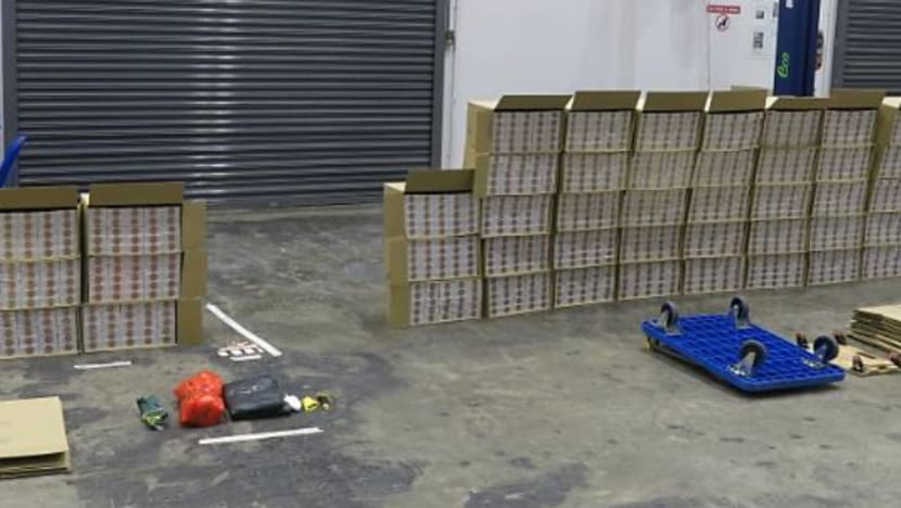 4 people arrested, 1,100 cartons of duty-unpaid cigarettes seized in customs operation 4 people arrested, 1,100 cartons of duty-unpaid cigarettes seized in customs operation