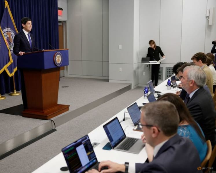 Major central banks on tightening path amid energy price shock