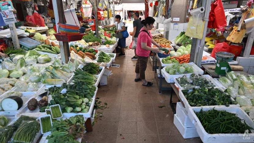 Singapore’s core inflation falls to 3.1% in January on smaller food and services price hikes Singapore’s core inflation falls to 3.1% in January on smaller food and services price hikes