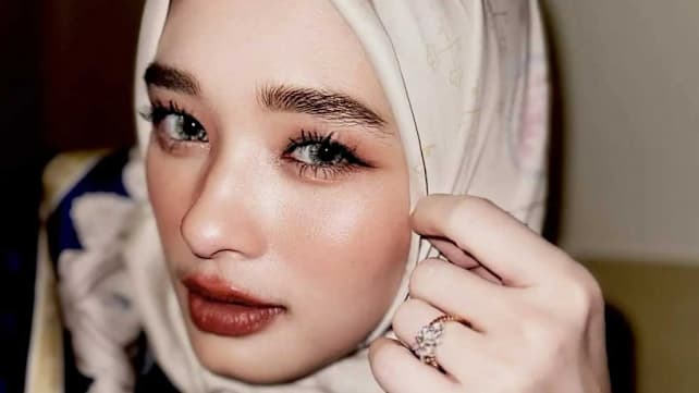 Inara Rusli cabut laporan dan pertahankan rumah tangga siri dengan Insanul Fahmi: 'Saya mencoba taat suami'