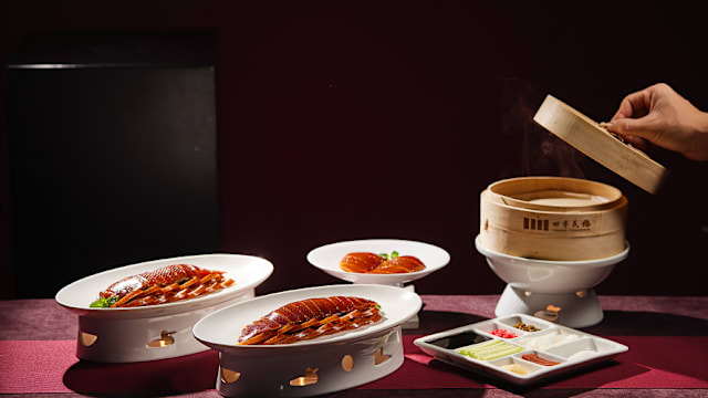 关晓彤、檀健次、宋雨琦都爱吃，排队5小时“食”力认证！四季民福狮城首店在这里