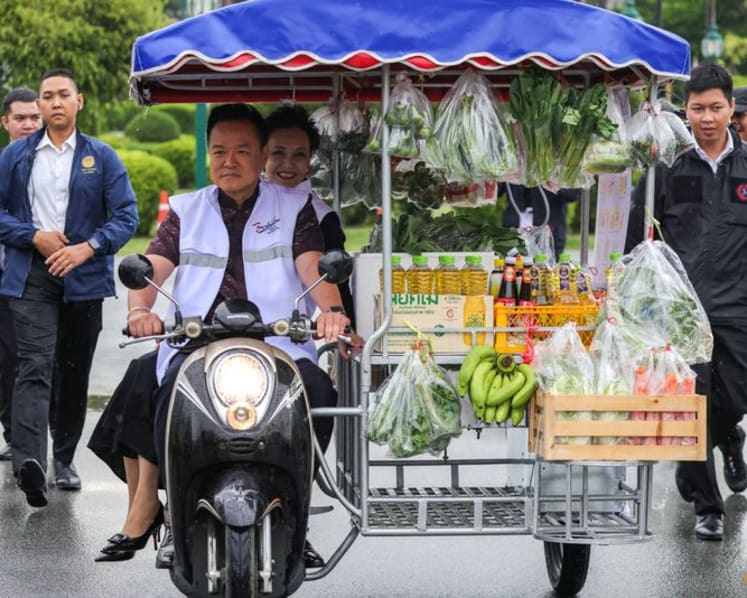 Thai consumer confidence drops to lowest in 8 months in April, survey shows