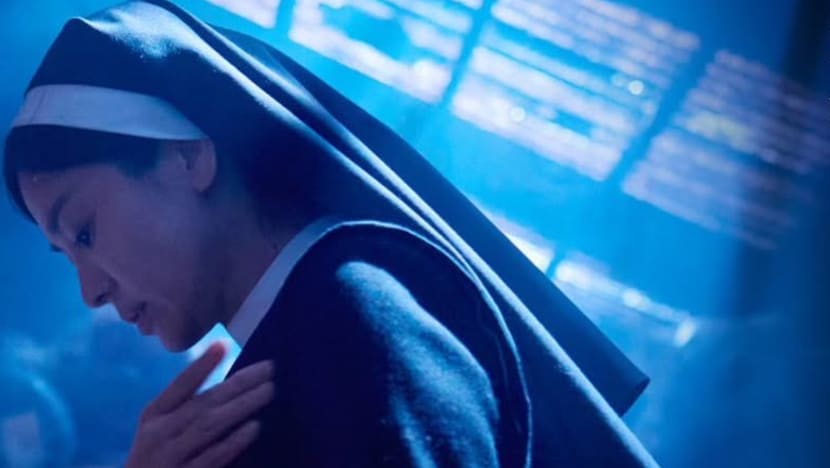 Demi Dark Nuns, Song Hye-kyo belajar merokok selama 6 bulan