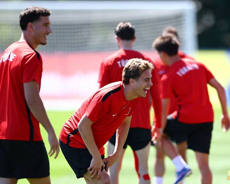 Australia look to defy expectations against Turkey in their World Cup opener