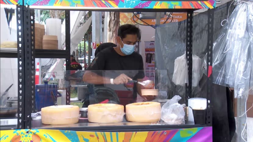 Penganjur bazar Ramadan ingin pelihara tradisi di tengah permintaan meningkat bagi makanan ikut trend Penganjur bazar Ramadan ingin pelihara tradisi di tengah permintaan meningkat bagi makanan ikut trend