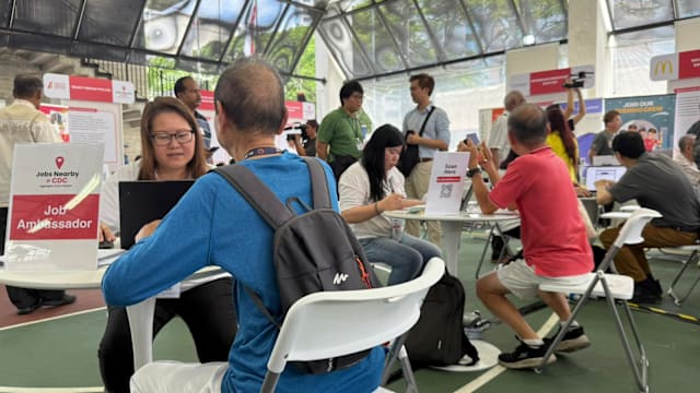 就业配对走入社区 50名大使驻民众俱乐部助求职