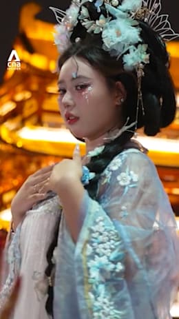 What goes into a Hanfu cosplay photoshoot