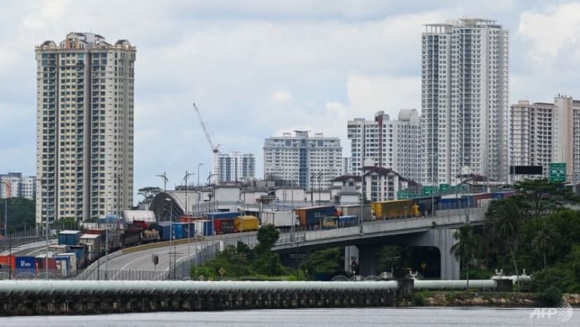 S'pura 'optimis' buka sempadan darat dengan M'sia jelang hujung Nov: Gan Kim Yong