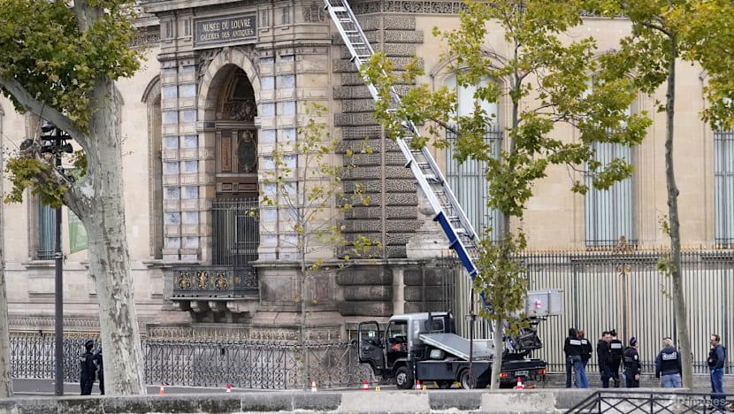 How a German freight lift became an unexpected social media star in the Louvre heist