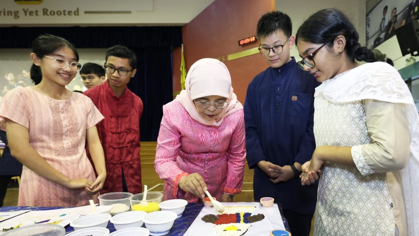 Presiden Halimah puji usaha sekolah pupuk keharmonian kaum dalam kalangan belia