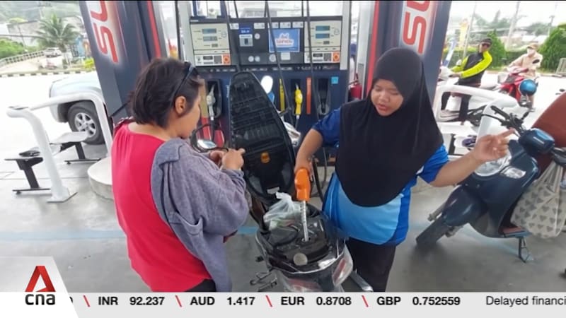 Motorists across Thailand rush to refuel amid fears of shortages from Middle East war