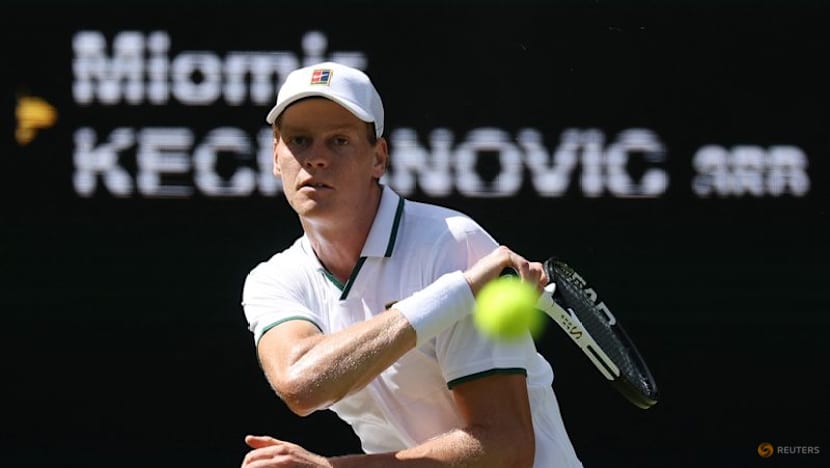 Stretched Sinner overcomes Kecmanovic to begin Wimbledon title defence