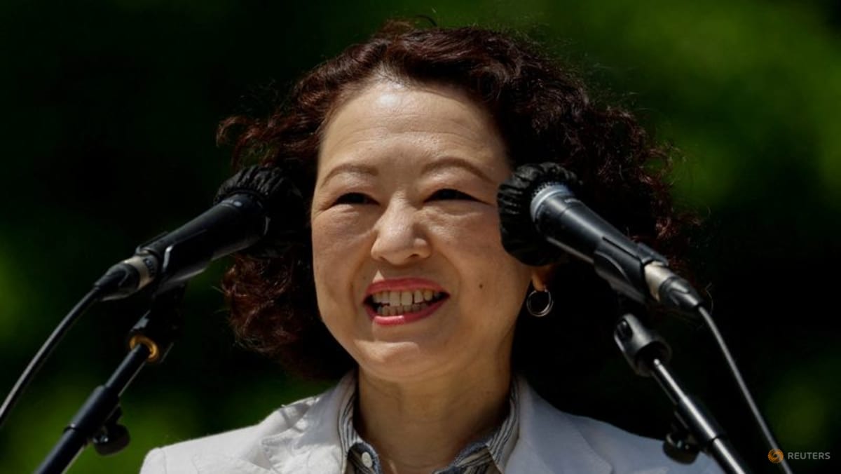 Japan's top labour union group urges government to stabilise forex