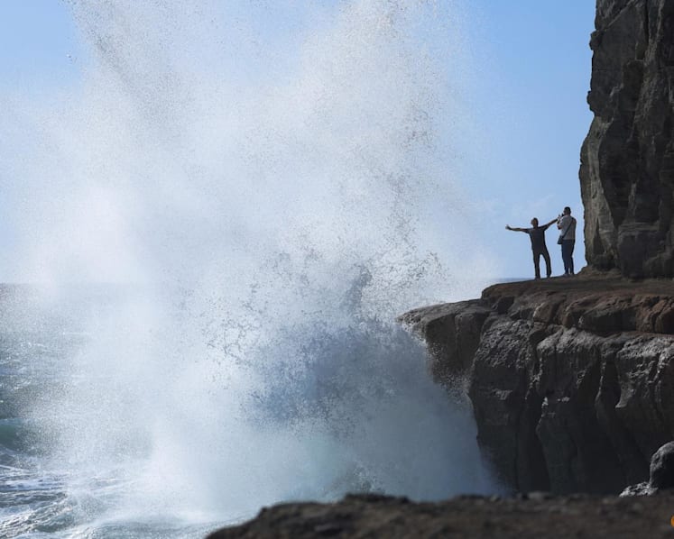 Global temperatures at near historic highs in March: EU monitor
