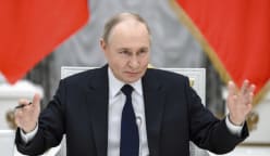 Russia accuses Ukraine of trying to derail peace talks