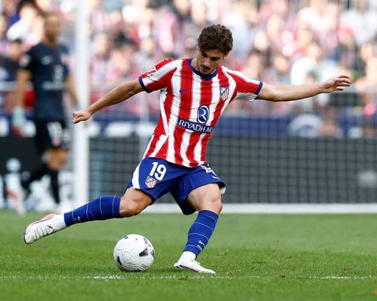 Alvarez returns to Atletico training as Barcelona speculation rumbles on