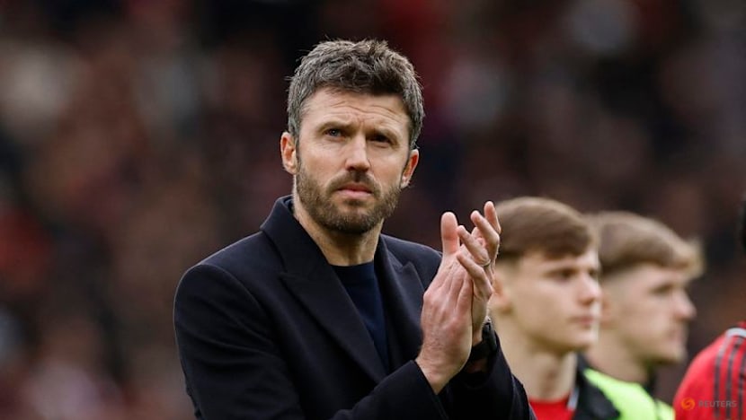 Carrick thrilled to steer Manchester United back into Premier League top three