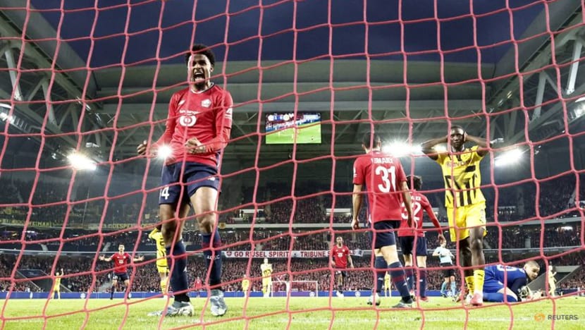 Second-half comeback sends Dortmund into Champions League quarters again