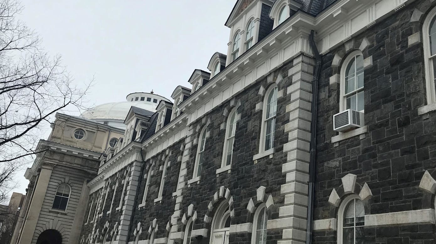 康奈尔女学生指遭集体性侵 七男或面对刑事起诉