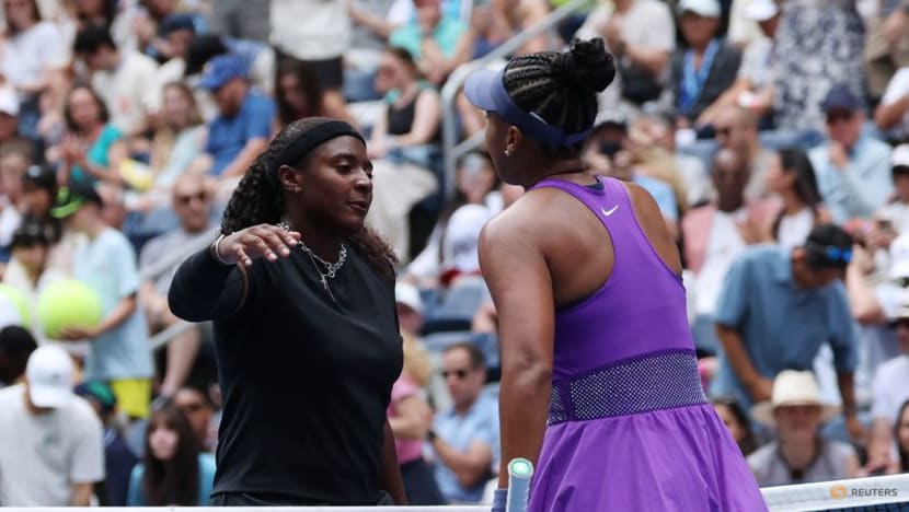 With 'Billie Jean Bling' and 'Arthur Flash,' Osaka gets her US Open sparkle back