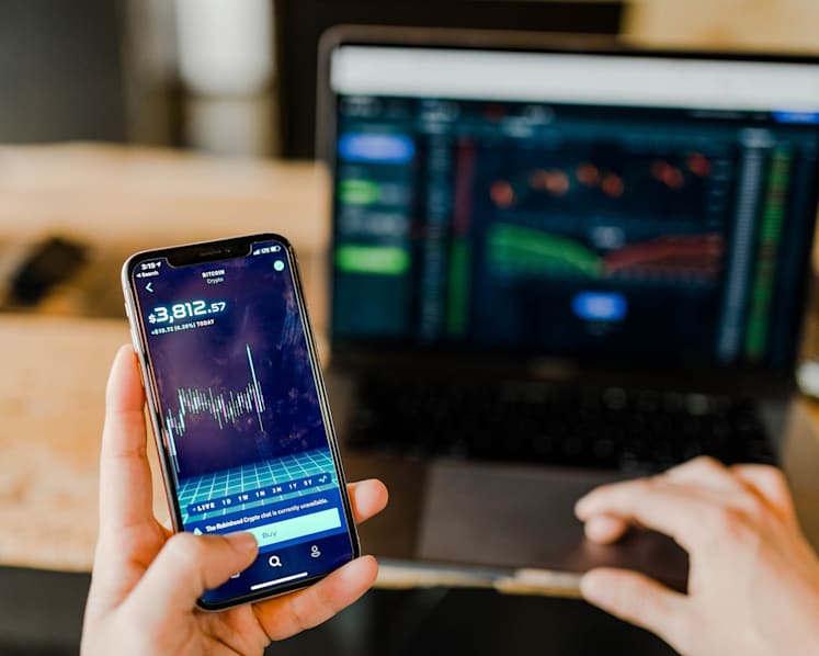 Teach all upper-secondary students finance, economics amid rising interest in cryptocurrencies