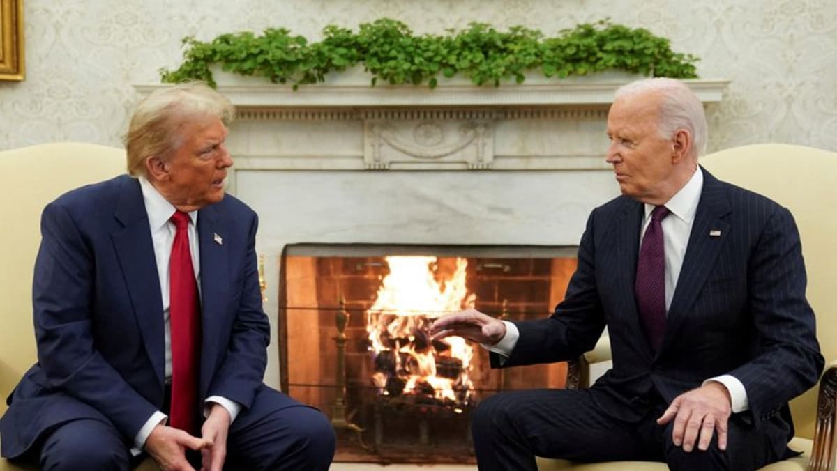 Biden, Trump send different Christmas messages Biden, Trump send different Christmas messages
