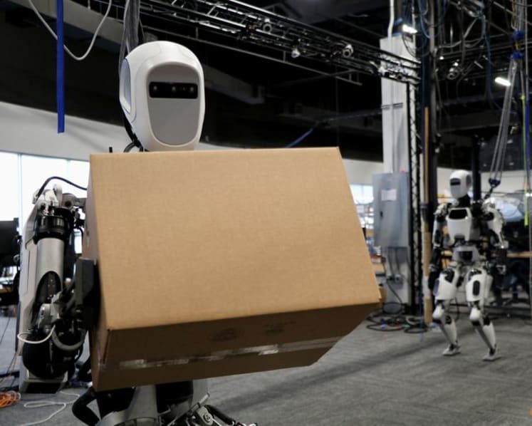 Humanoid startup Apptronik raises $520 million with backing from Google and Mercedes-Benz