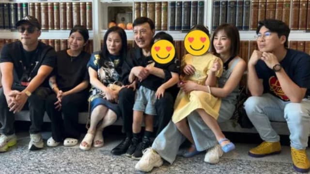 余苑绮离开1年　余家全家团聚缅怀