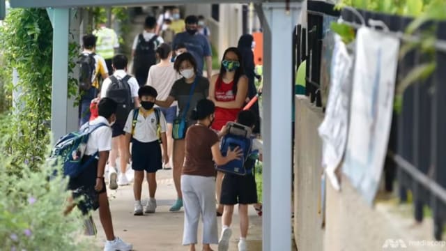 教育部：若多名学生出现呼吸道疾病症状 学校或采取戴口罩等措施