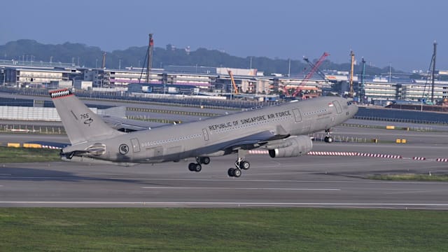 我国第三趟撤侨航班今起飞 可搭载约200人