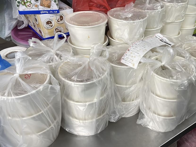 Hawker Gave 45 Bowls Of Noodles Away After Grab Customer Cancelled Bulk Order For Being Too Slow